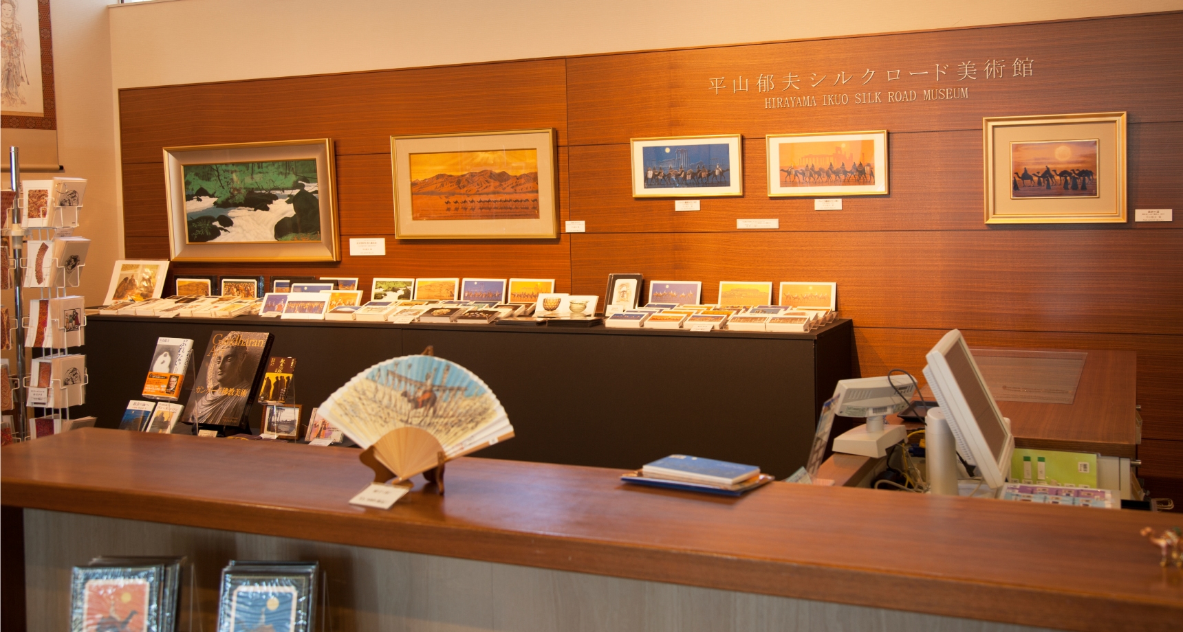 museum shop 4